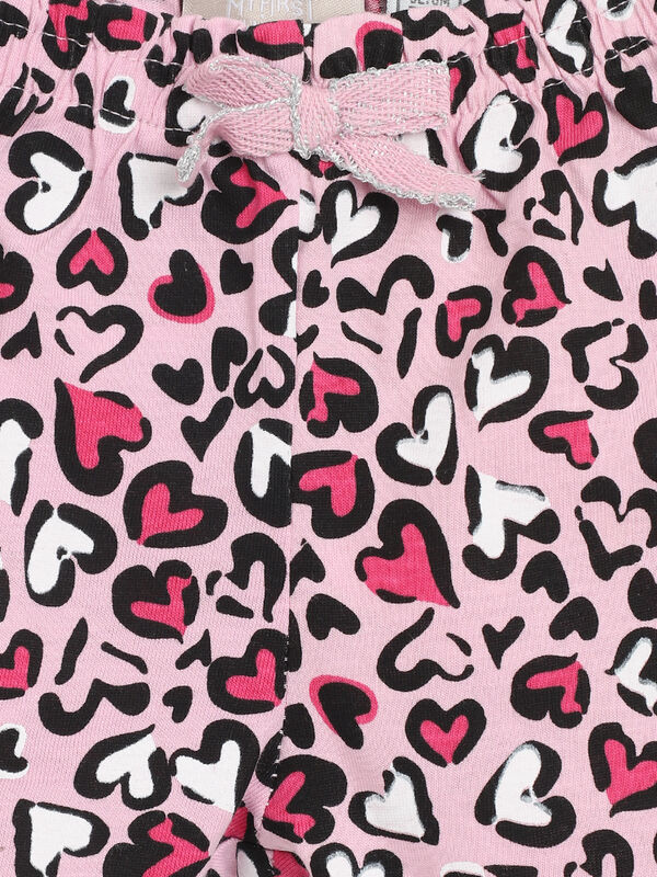 Girls Medium Pink Printed Short Trousers image number 2